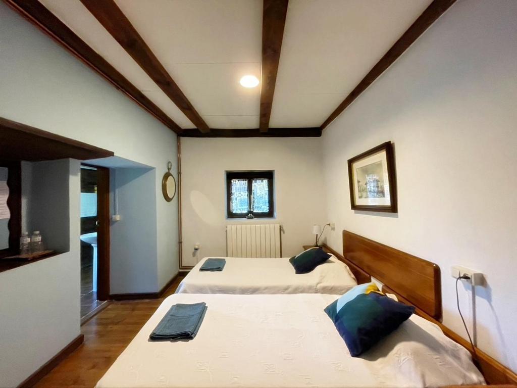 La Asturxana Guest House Malleza Exterior photo