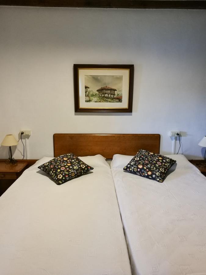 La Asturxana Guest House Malleza Exterior photo