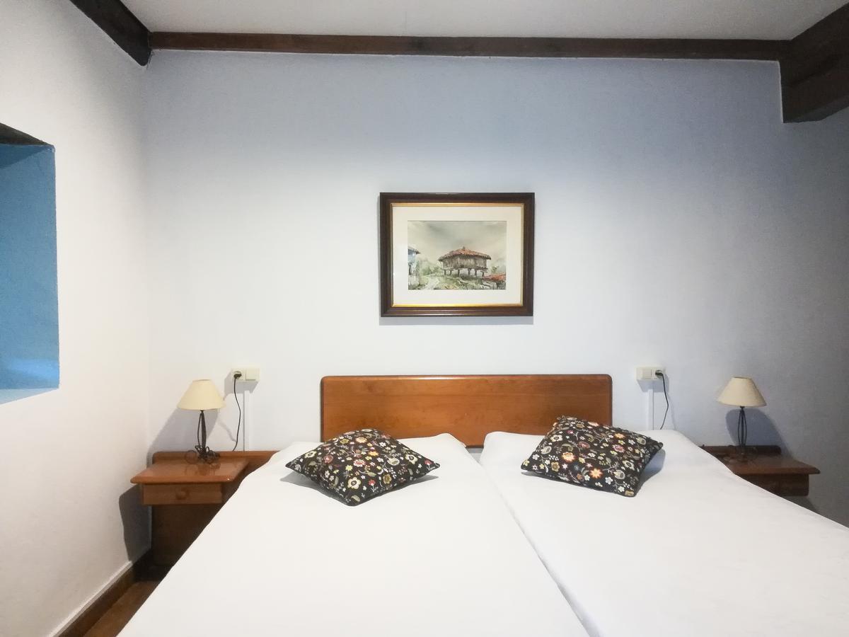 La Asturxana Guest House Malleza Exterior photo