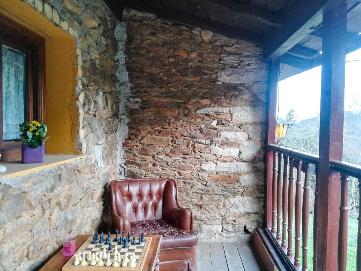 La Asturxana Guest House Malleza Exterior photo